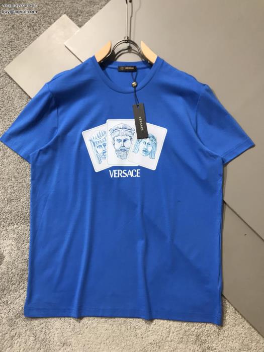 VERSACE清潔感のある肌見せ特に話題なの上品　即完売半袖Tシャツコピー 品 販売_0_1