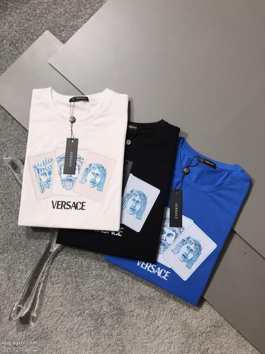 VERSACE清潔感のある肌見せ特に話題なの上品　即完売半袖Tシャツコピー 品 販売_0_2