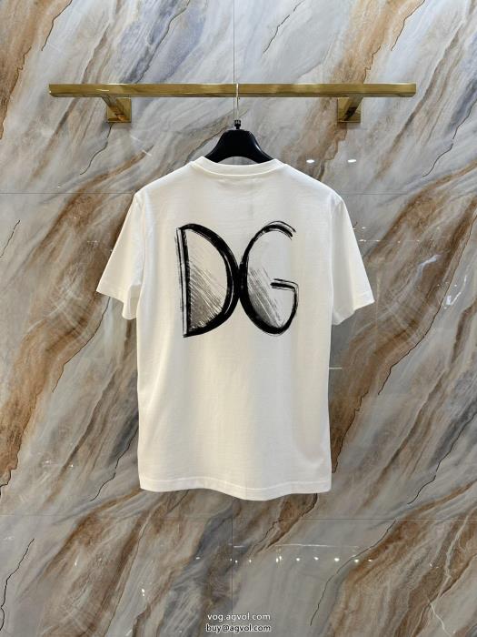 偽 ブランド 色気のあるスタイルに仕上げ爽やかすぎない大人の印象に半袖Tシャツドルチェ＆ガッバーナ_0_3