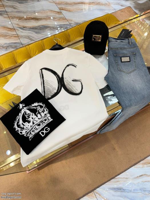 偽 ブランド 色気のあるスタイルに仕上げ爽やかすぎない大人の印象に半袖Tシャツドルチェ＆ガッバーナ_0_5