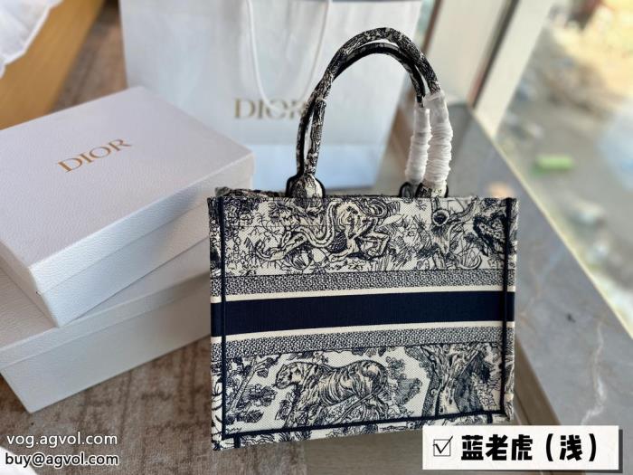 DIORブランド フェイクバッグカジュアルで気分爽快お洒落上級者_0_7