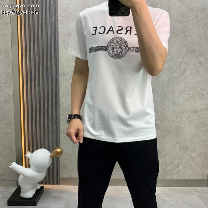 半袖Tシャツ冬らしい爽やかさ特に注目したいヴェルサーチブランド 品 スーパー コピー_0_2