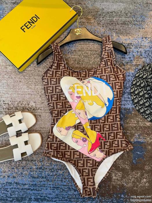 ワンピース2023トレンド感満載なアイテム爽やかすぎない大人の印象にブランド 通販FENDI_0_2