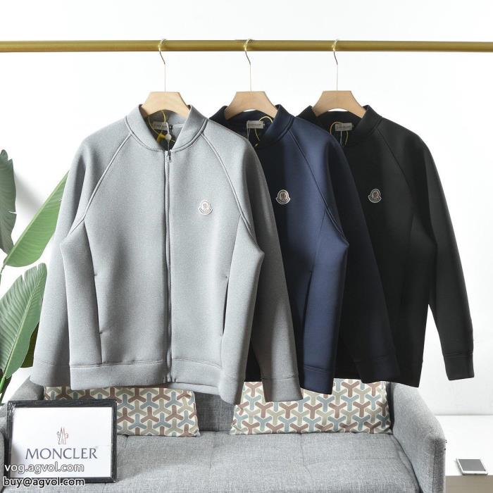 偽物 ブランド 販売コートMONCLERオシャレな印象に清潔感のある肌見せ_0_0