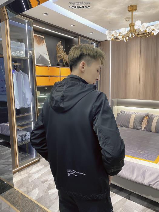 ブランド コピー ショップMONCLERジャケット一気にトレンド感満載な着こなし今季はファション感漂う_0_5