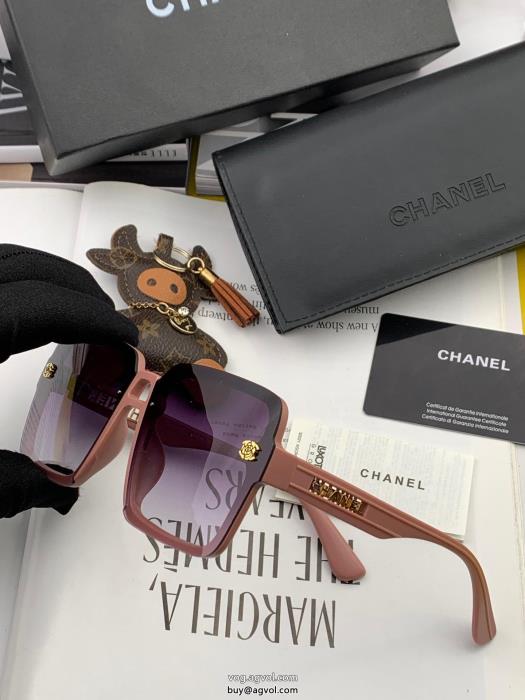 CHブランド スーパー コピー今季はファション感漂う最前線2023サングラス_0_4