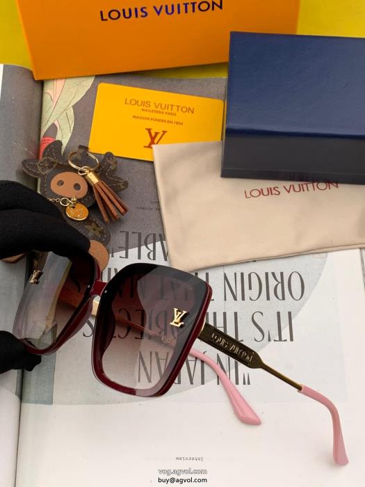 ブランド コピー 通販LOUIS VUITTONサングラス絶妙な抜け感クラシカル_0_3
