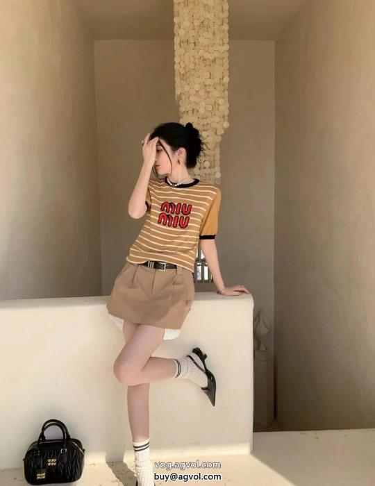 半袖Tシャツ先行入手モード感の高いミュウミュウコピー 商品 ブランド_0_3
