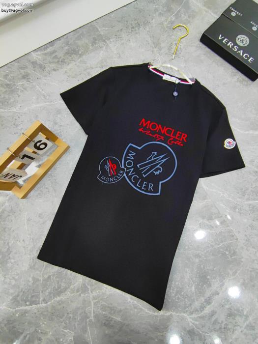 モンクレールブランド 偽物半袖Tシャツこれは欲しいVIPセールで奇跡_1_1