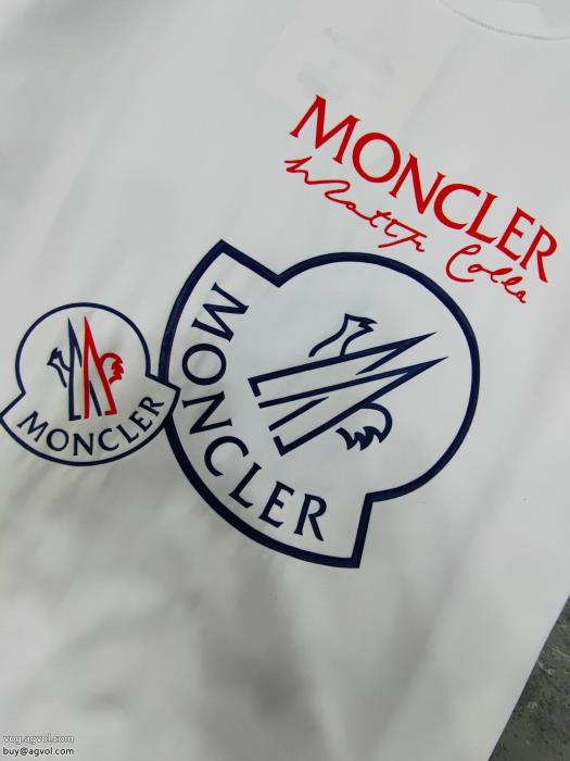モンクレールブランド 偽物半袖Tシャツこれは欲しいVIPセールで奇跡_1_2
