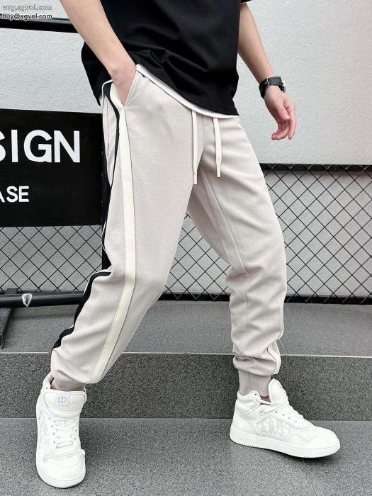 MONCLERスラックスブランド コピー 通販一目惚れしたSS23完売必至_0_3