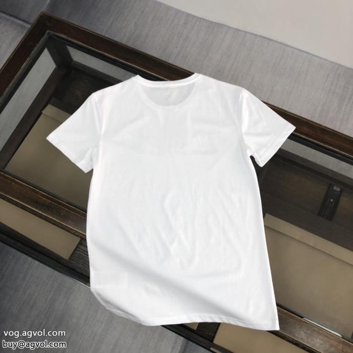 フェンディ半袖Tシャツ定番が欲しい方新色入荷スーパー コピー ブランド 専門_0_0