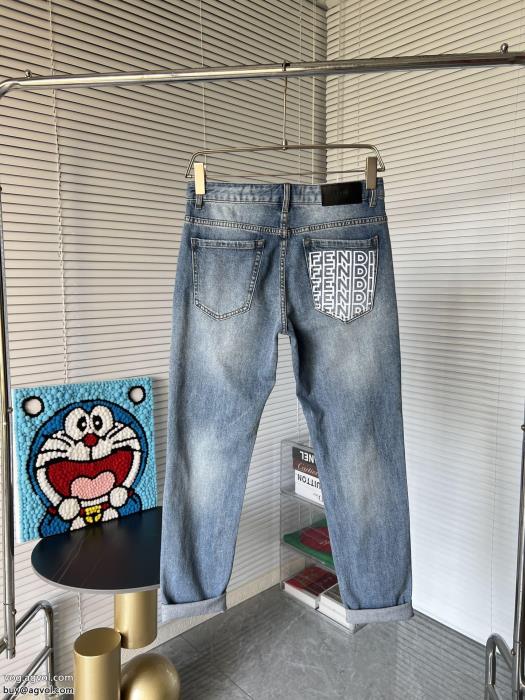 元気な印象にヴィンテージ感ジーンズFENDIブランド 品 コピー_0_2