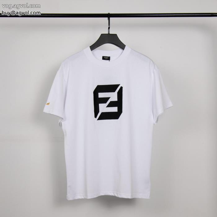 ブランド コピー 品FENDI半袖Tシャツロゴが美しいモード感の高い_0_2