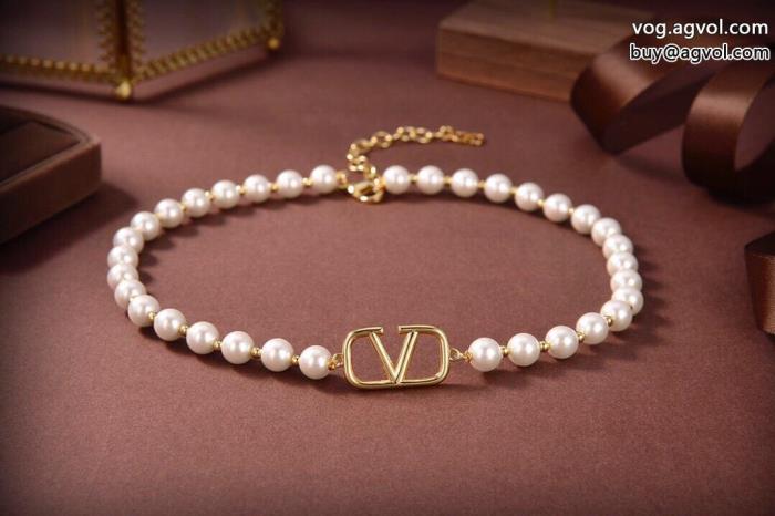 ネックレスコピー ブランド 通販 安心一目惚れした着回し力抜群のシンプルVALENTINO_0_0