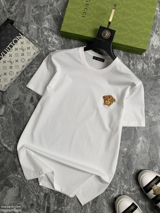 VERSACEブランド コピー s 級半袖Tシャツ数量限定幅広く使える_0_2