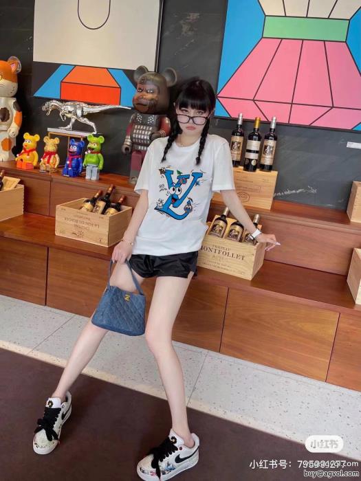 ルイ ヴィトン半袖Tシャツコピー ブランド 通販 安心2023SS大人OK機能的なアイテム_0_1