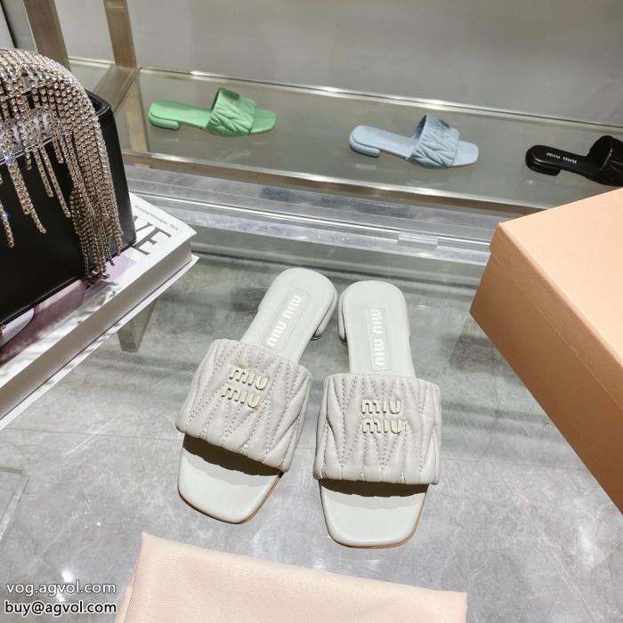 MIUMIUリラックススタイルが実現昨年も人気のアイテム新品スリッパスーパー コピー 品_0_4