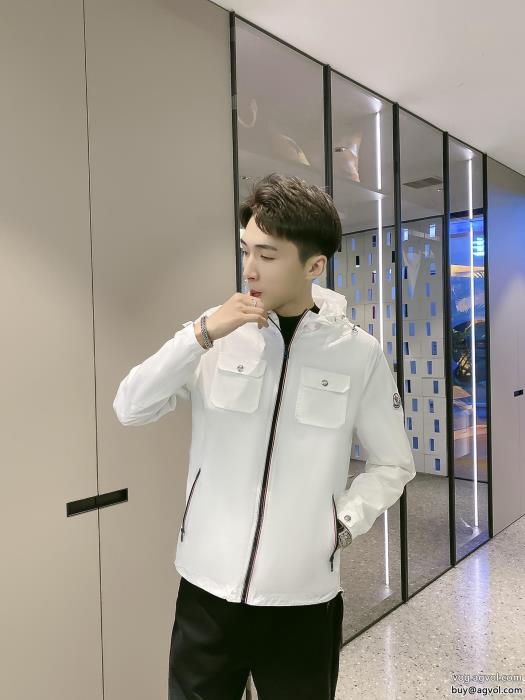 人気沸騰中！おしゃれ新品お気に入りの1枚ブランド コピー 品MONCLERジャケット_0_0
