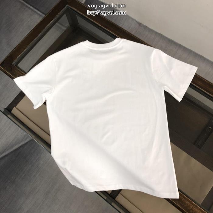 MONCLERコピー 品 ブランド半袖Tシャツ2023ファッション大人っぽく仕上げ_0_3