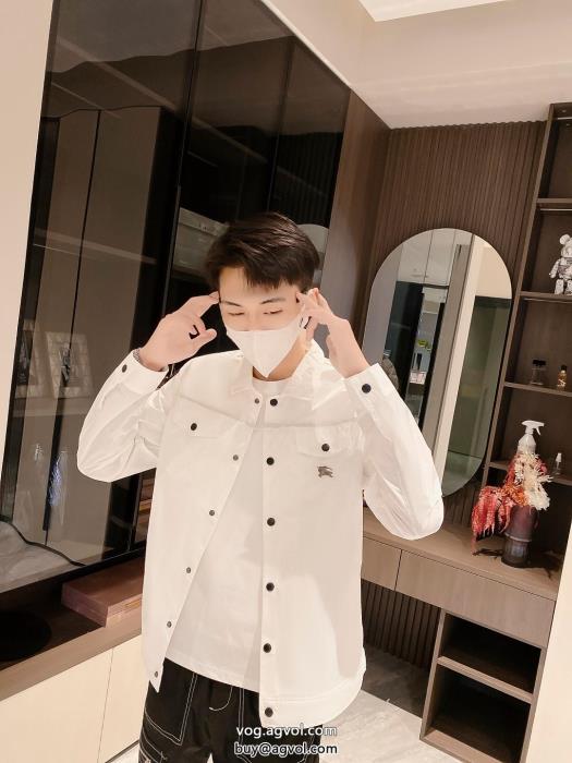 ブランド コピー 販売際立つ抜け感がある最新で完売確実BURBERRYジャケット_0_0