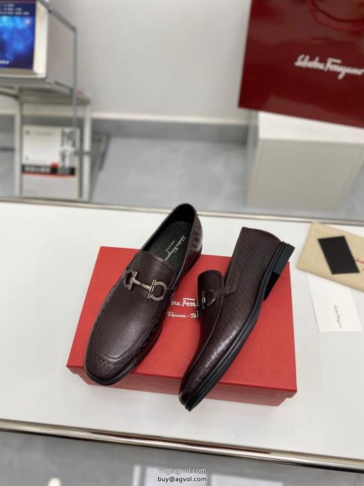 偽物 ブランド早期完売23AWの最新アイテムFERRAGAMOビジネスシューズ_0_3