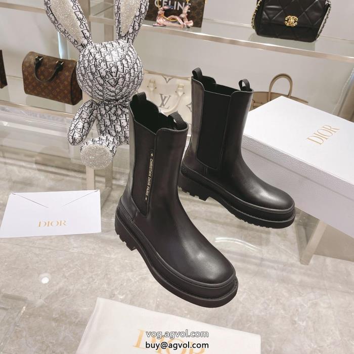 スーパー コピー ブランド 専門上品さ漂う大胆なデザインブーツDIOR_0_3