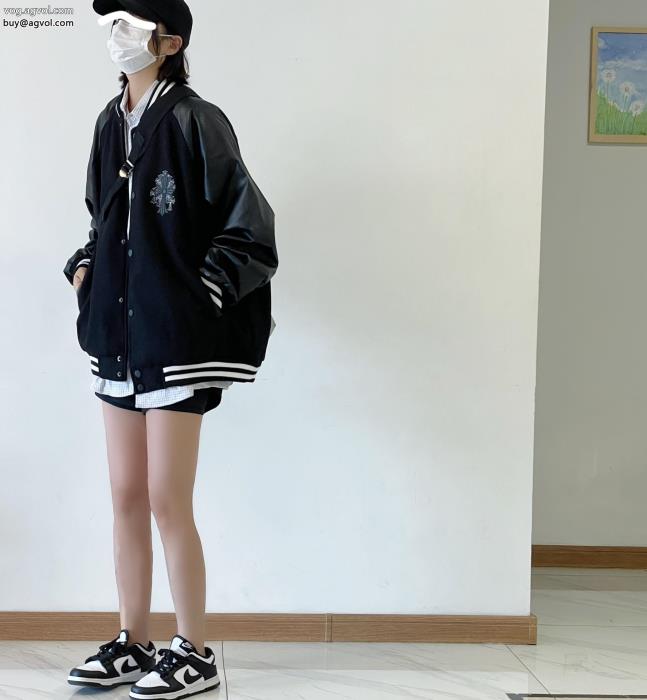 偽物 ブランド 販売低価格高級感も漂いコートCHROME HEARTS_0_3