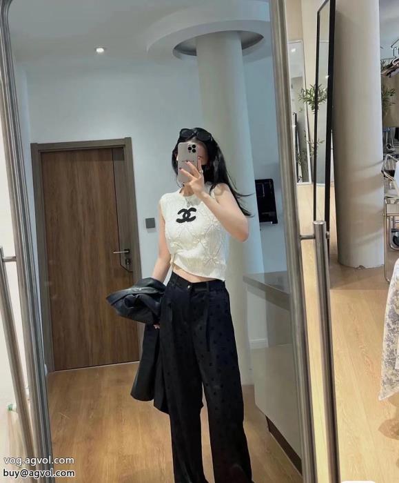 完売必至大人の余裕が漂う半袖TシャツCHコピー 商品 ブランド_0_5