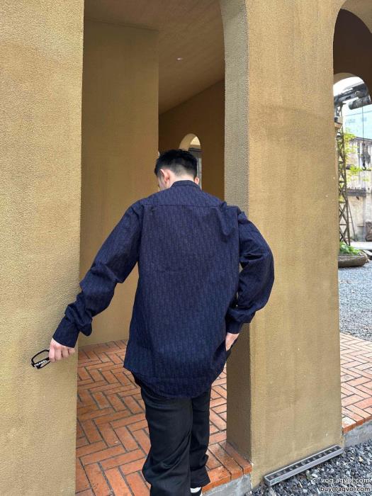 ルイ ヴィトンブランド スーパー コピー 優良長袖シャツカワイイ雰囲気高級感ある_0_4