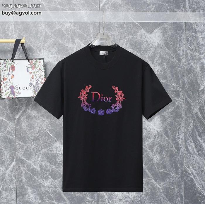 ブランド 偽物DIORカジュアルに着こなしジュアル感強めの着半袖Tシャツ_0_1