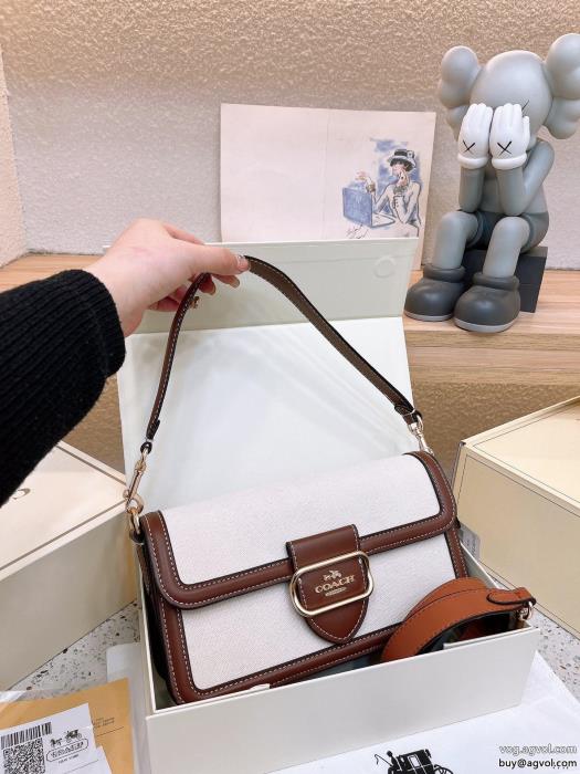 偽 ブランドバッグカジュアルスタイルを軽快に鮮度が手に入るCOACH_0_1