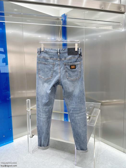 最も話題となったアイテム完売間近偽物 ブランド 激安ARMANIジーンズ_0_0