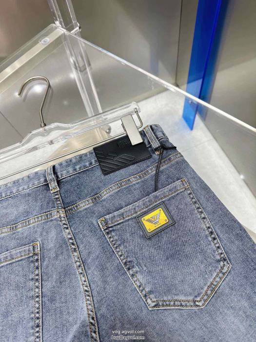 最も話題となったアイテム完売間近偽物 ブランド 激安ARMANIジーンズ_0_2