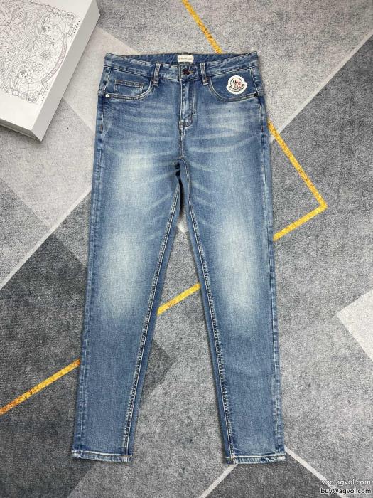 ジーンズ激安 ブランドMONCLER抜け感を出す超一流のブランド_0_0