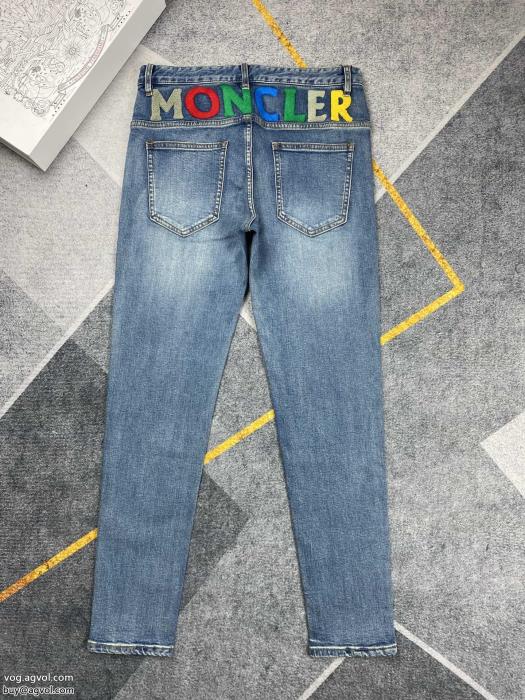 ジーンズ激安 ブランドMONCLER抜け感を出す超一流のブランド_0_4