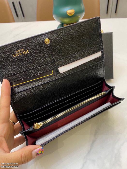 PRADA今年も人気人気話題ブランド コピー  財布_0_2