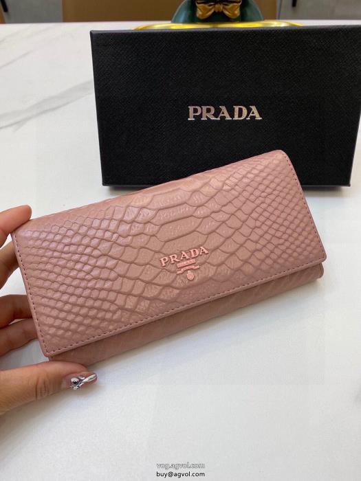 ブランド コピー  PRADA財布今シーズン新作上品シックなお品_0_0