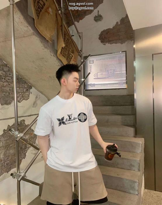 お買い得海外限定激安 ブランド半袖TシャツLOUIS VUITTON_0_1