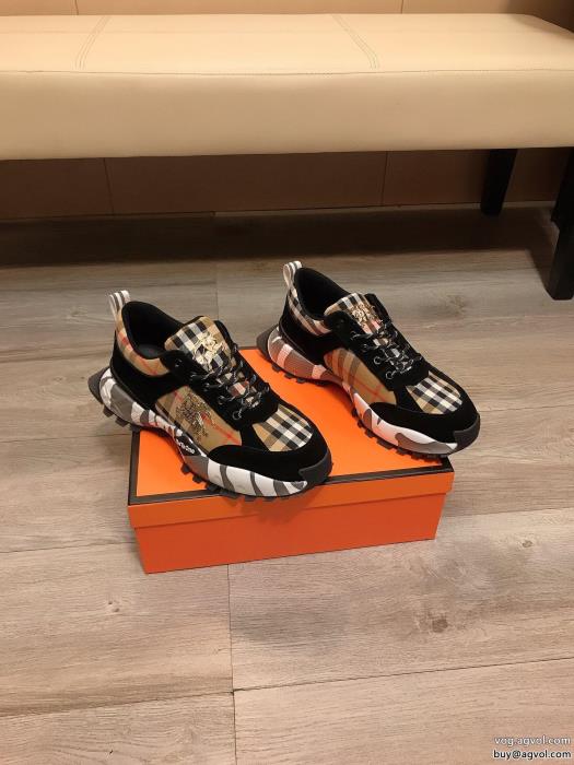 ブランド フェイクスニーカーBURBERRY品良くおしゃれ定番が欲しい方_0_4