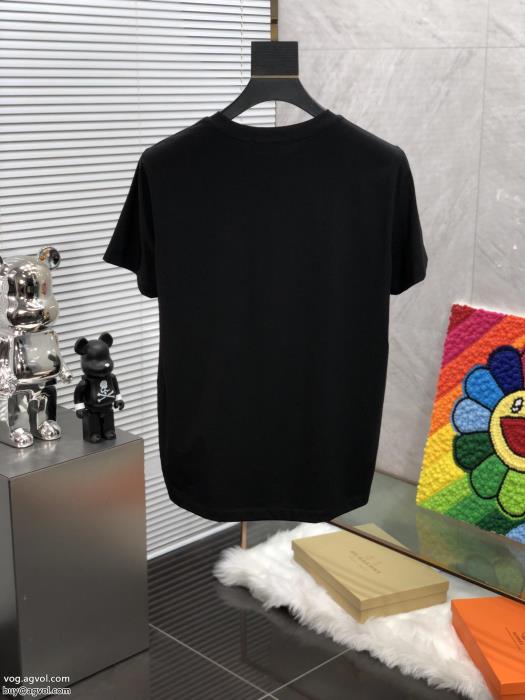 美し過ぎる今シーズン新作スーパー コピー ブランド半袖TシャツDolce&Gabbana_0_1
