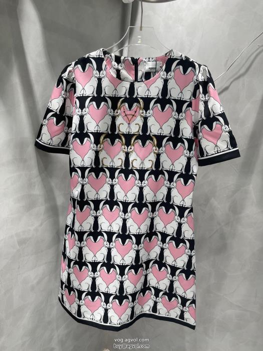 在庫希少今年大人気BURBERRYワンピースブランド 通販 激安_0_1