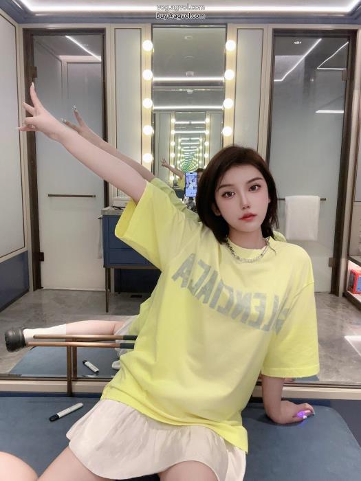 注目されている着こなし自在半袖Tシャツbalenciagaブランド スーパー コピー_0_2