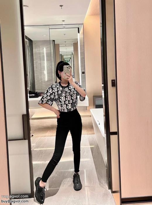 Dolce&Gabbana個性的なデザインお洒落スタイルブランド 激安半袖Tシャツ_0_0