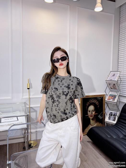 著名人の着用視線を集めてLOUIS VUITTONブランド スーパー コピー 通販半袖Tシャツ_0_0