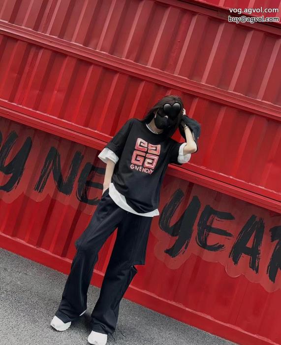 半袖Tシャツ存在感ばっちりなアイテム定番人気最新作激安 通販 ブランドジバンシー_0_3