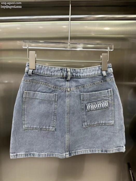 切りっぱなしデザイン新作日本未入荷ブランド コピーMIUMIUワンピース_0_1