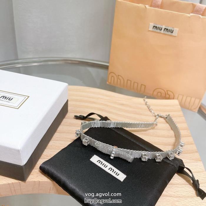 新着入荷2023最新コラボ　完売間近ネックレスMIUMIUブランド 激安 _0_1