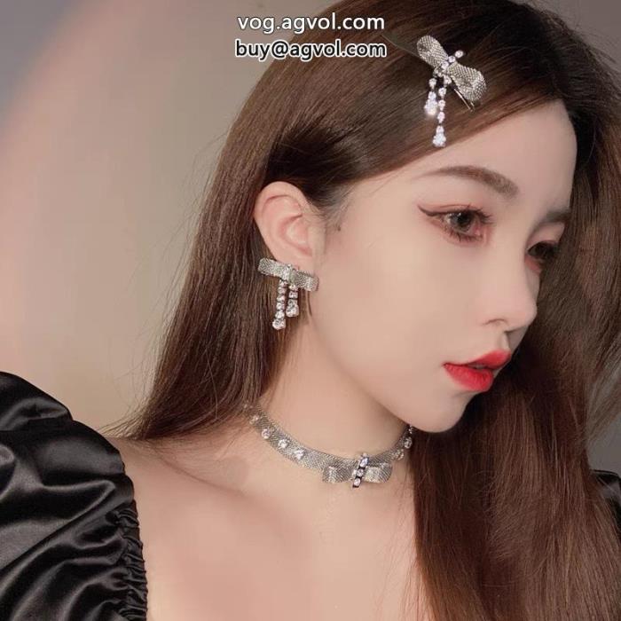 新着入荷2023最新コラボ　完売間近ネックレスMIUMIUブランド 激安 _0_3