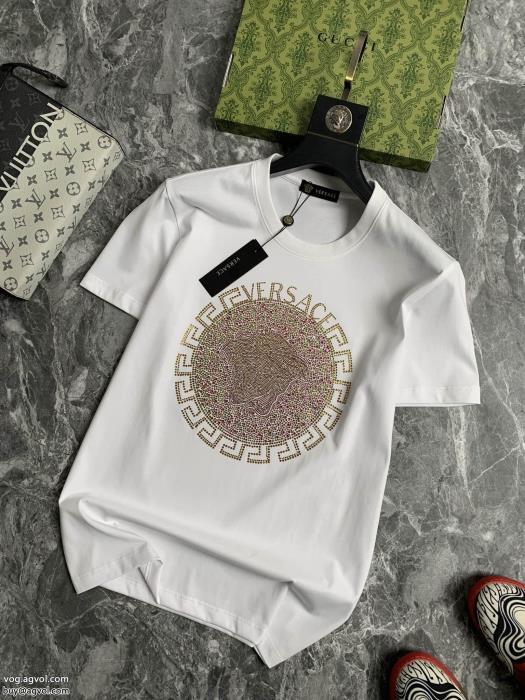 半袖Tシャツファッション感が急上昇！最新作VERSACEスーパー コピー 安心 _0_1